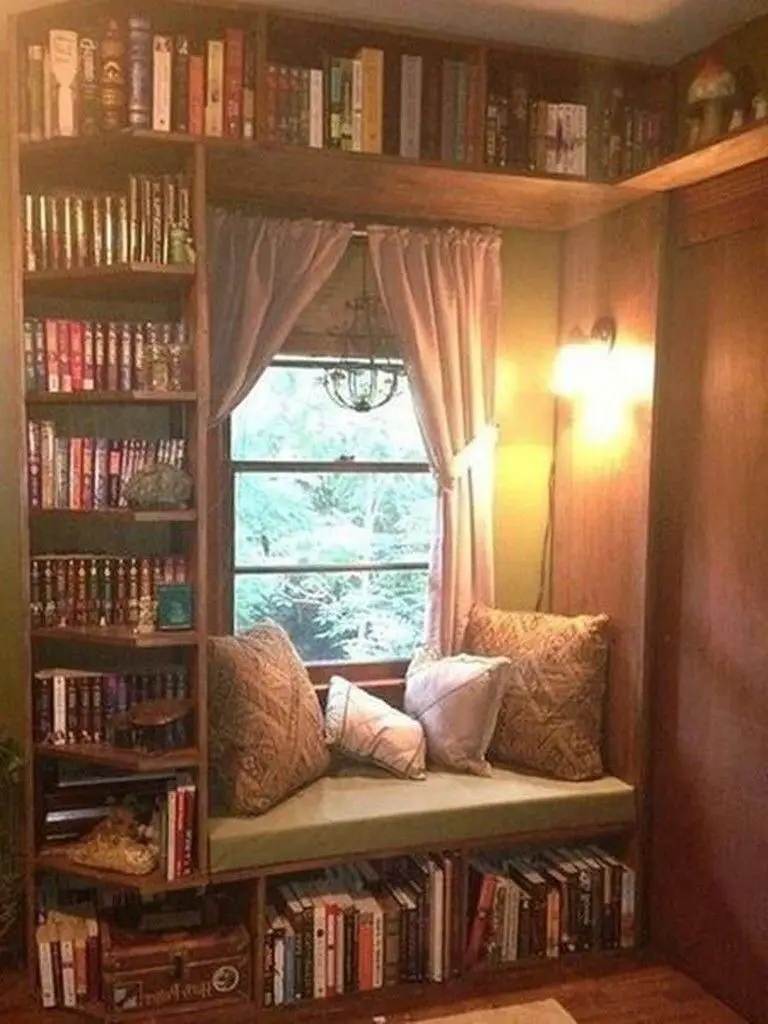 Creating a Cozy Reading Corner in a Small Apartment