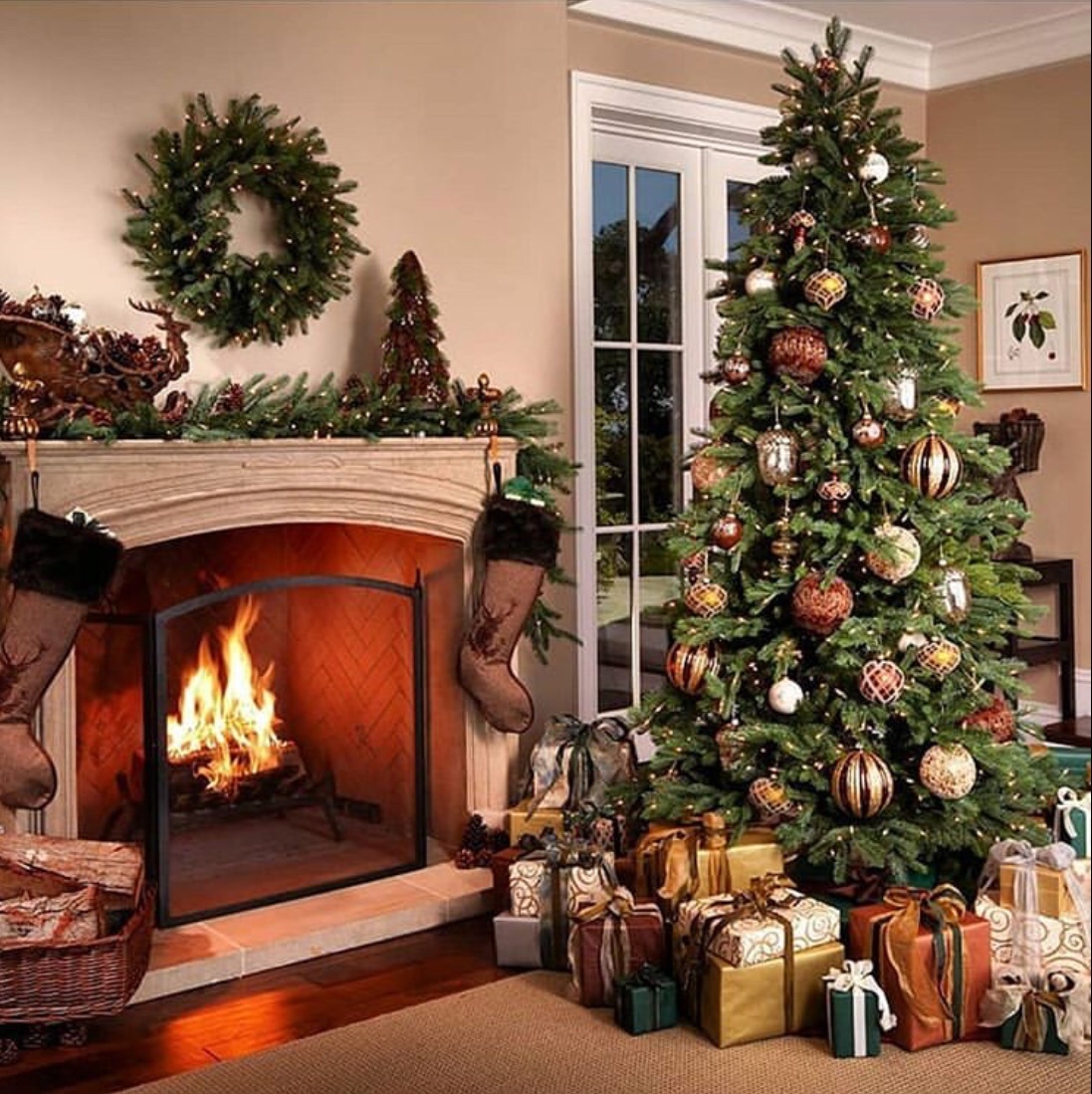 40+ Christmas Tree Decor Ideas - The Wonder Cottage