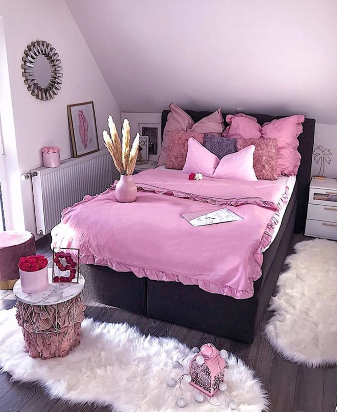 pink bedroom decor