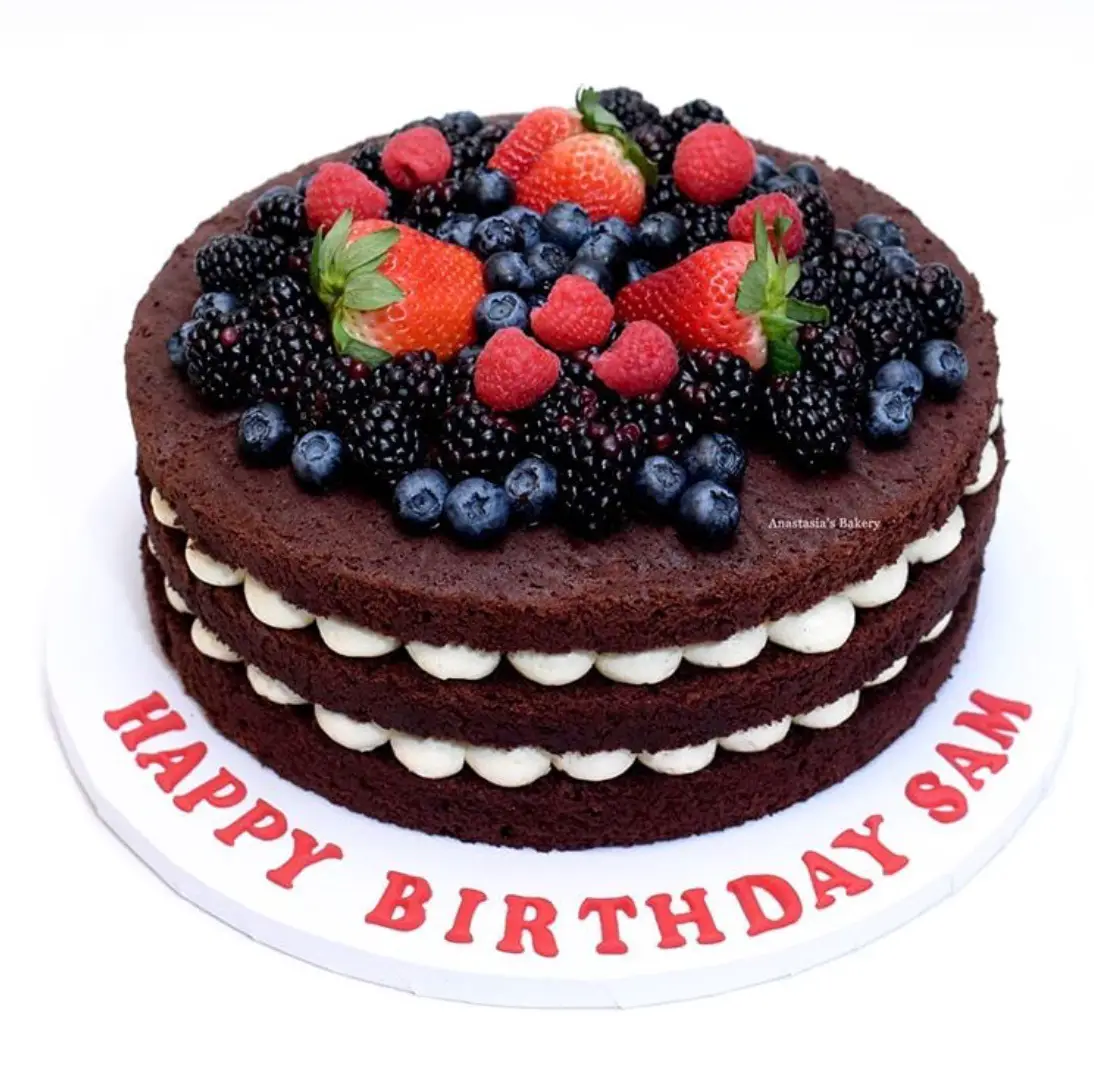 chocolate cake with fruits