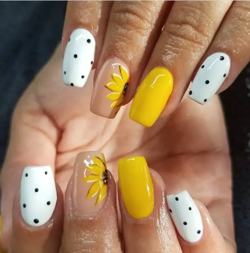 40+ Sunflower Nail Designs For Summer - The Wonder Cottage