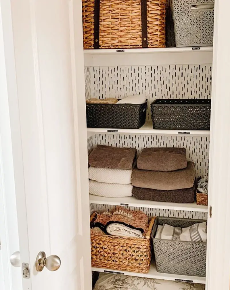 20+ Linen Closet Organization Ideas - The Wonder Cottage