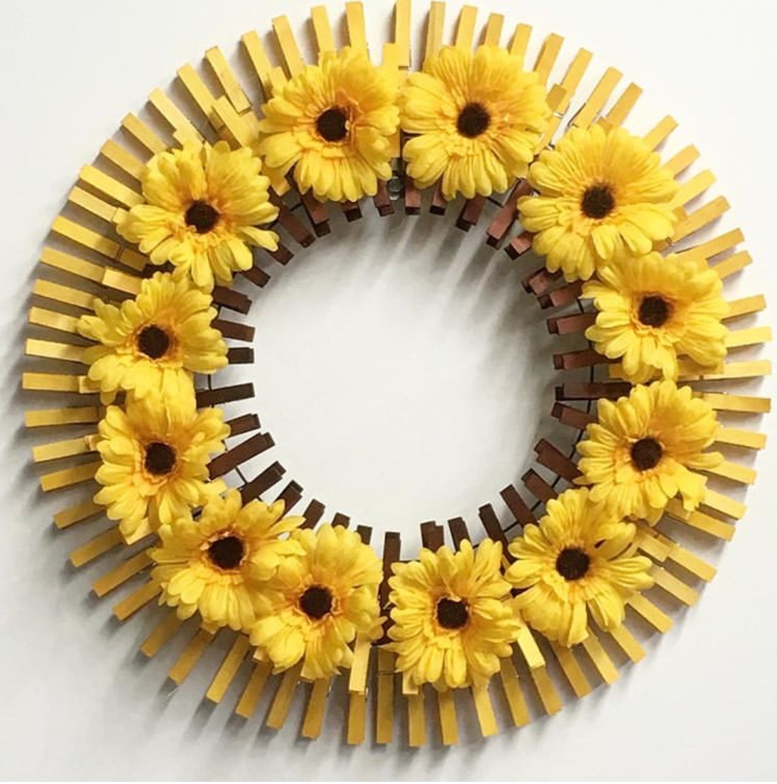 summer clothespin wreath