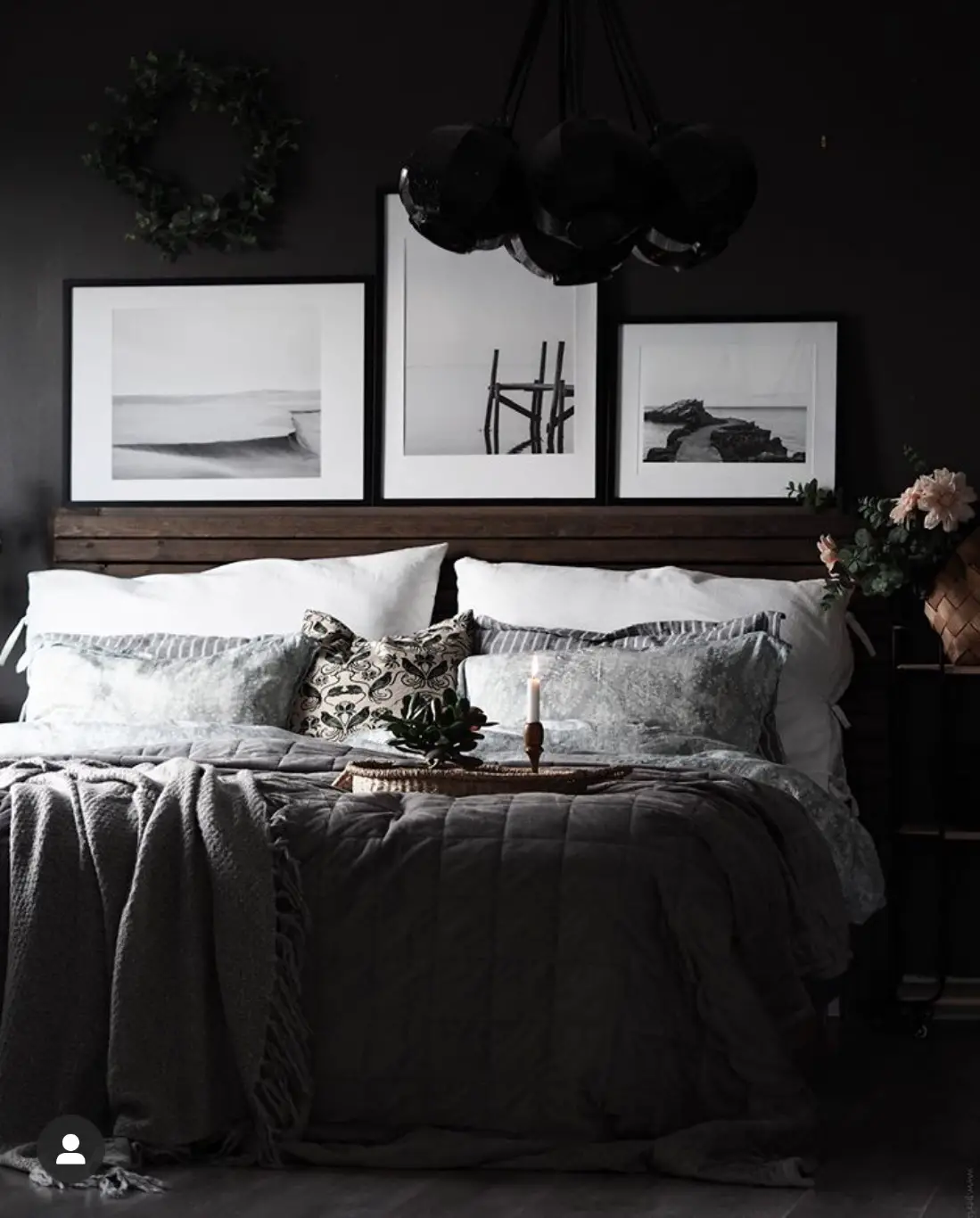 dark bedroom decor