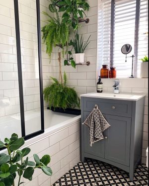 23 Elegant Ways To Decorate The Bathroom With Plants - The Wonder Cottage