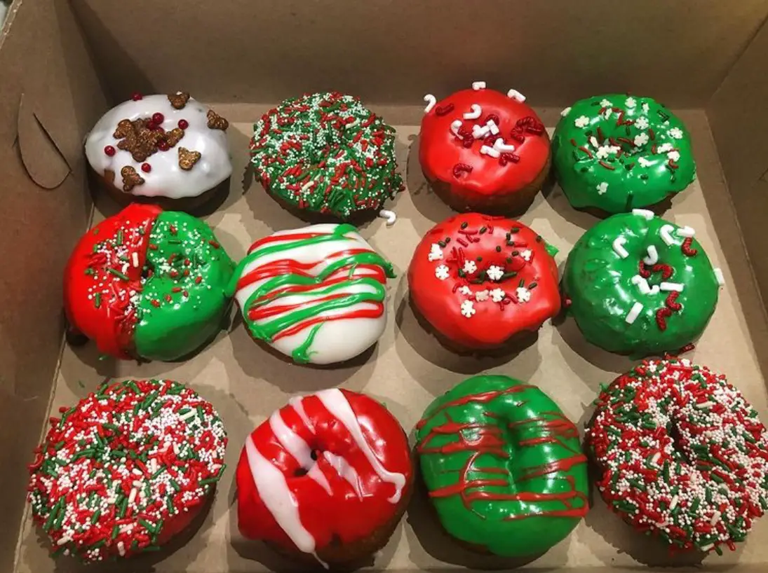 christmas desserts - donuts