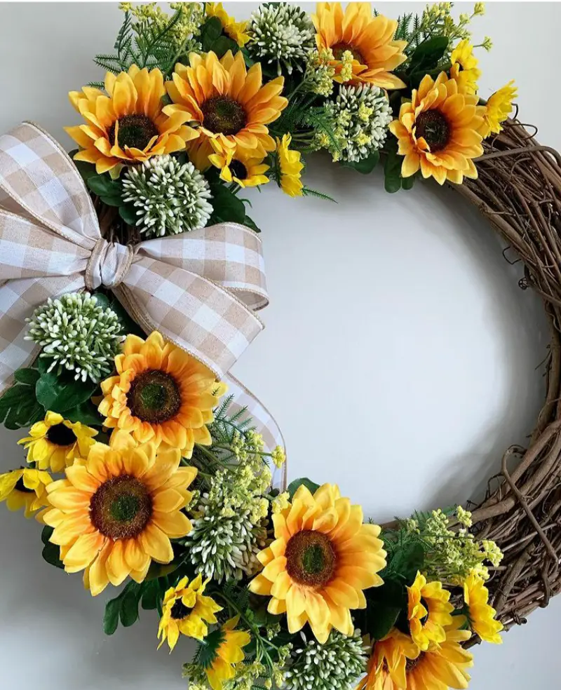 25 Sunflower Wreaths To Brighten Your Porch - The Wonder Cottage