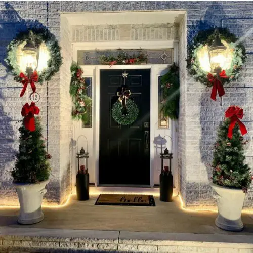 20 Fabulous Outdoor Christmas Decor Ideas For 2021 - The Wonder Cottage