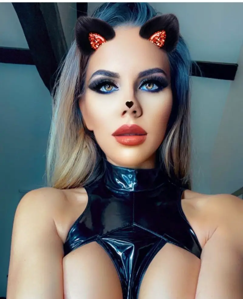 Sexy Halloween makeup 