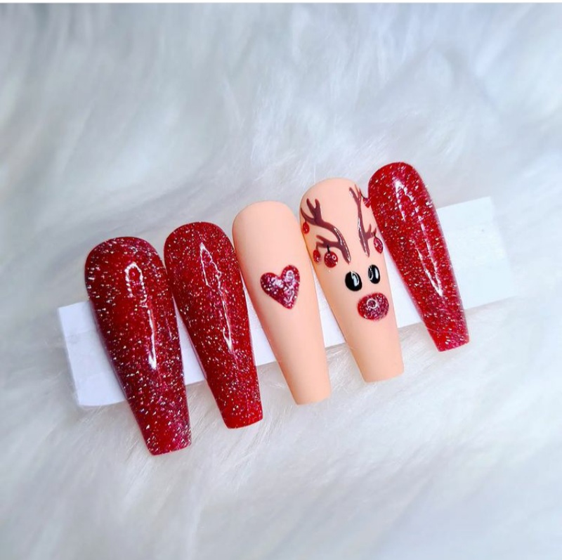 24 Cheery Christmas Press On Nails For 2021 - The Wonder Cottage