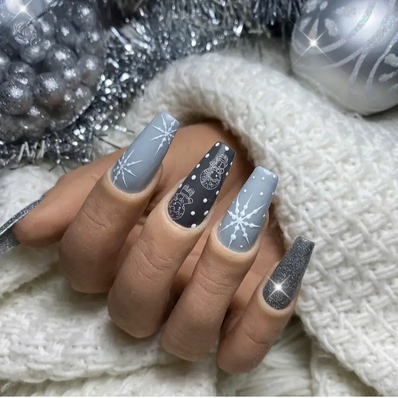 silver nail designs