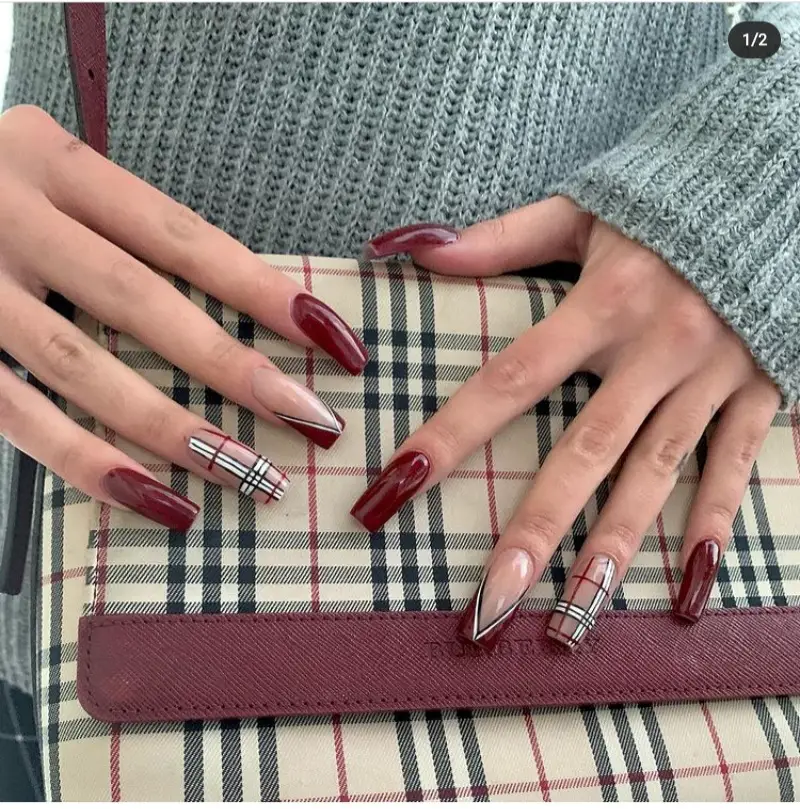 burberry nails