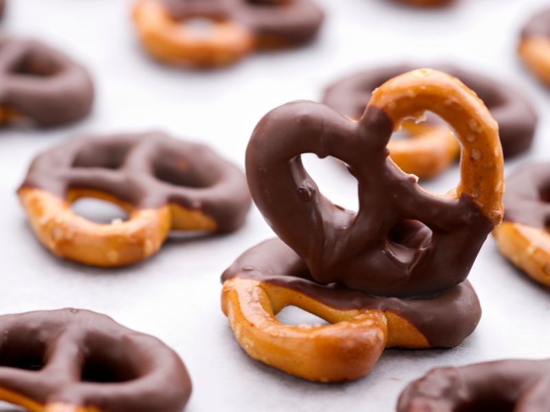 Chocolate-dipped pretzels