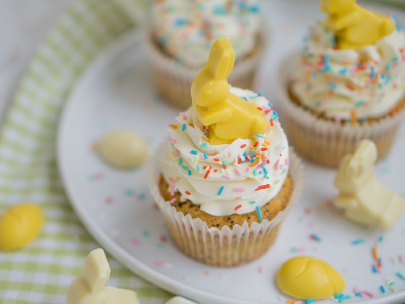 Lemon Poppy Seed Easter Cupcakes